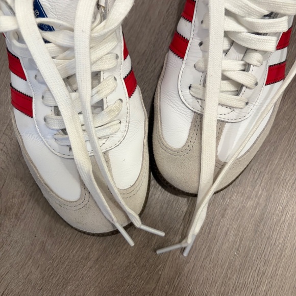 Samba - Picture 4 of 6